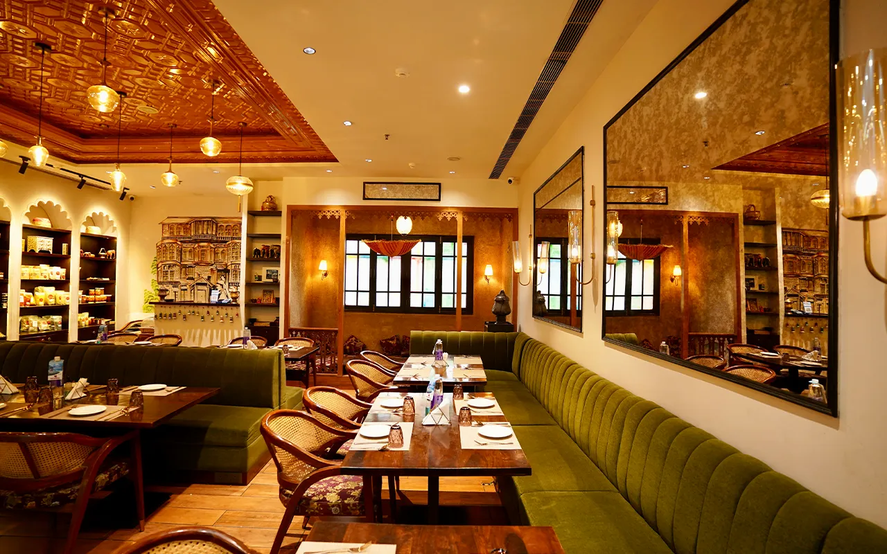 Matamaal Noida restaurant dining area